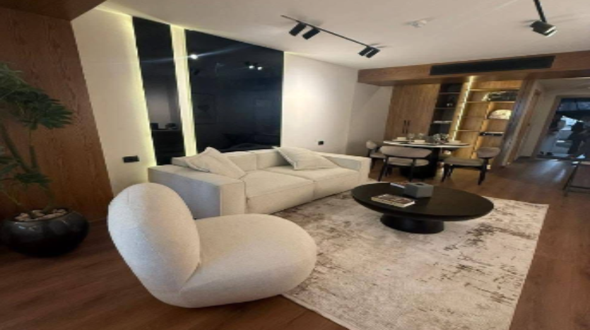 وحده فندقية 46م للبيع بفيو مميز علي نهر النيل في Reve Du Nil Tower