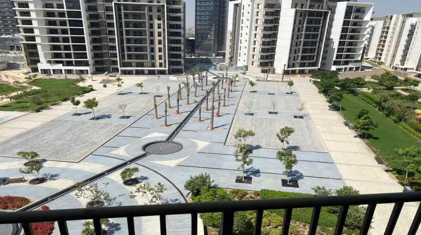 شقة فندقية للبيع 106م Zed Towers متشطبة في كمبوند زد تاور الشيخ زايد