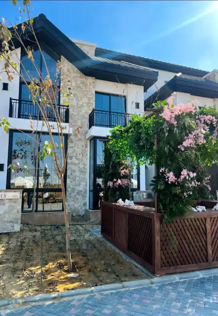 فيلا للبيع 295متر بفيو على جاردن فى مارك جاردنز التجمع الخامس