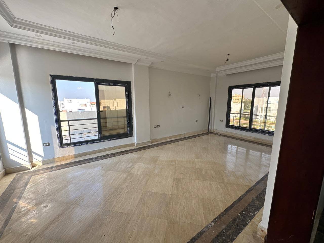 شقة للبيع 137م في كمبوند ايونا ريزيدنس التجمع السادس