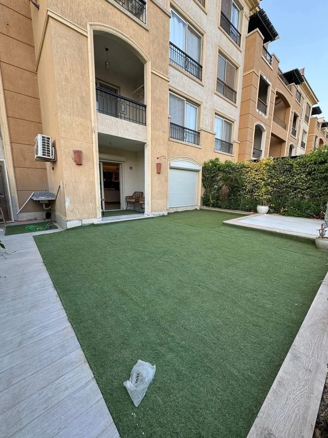 شقة للبيع 140م في كمبوند ستون ريزيدنس التجمع الخامس