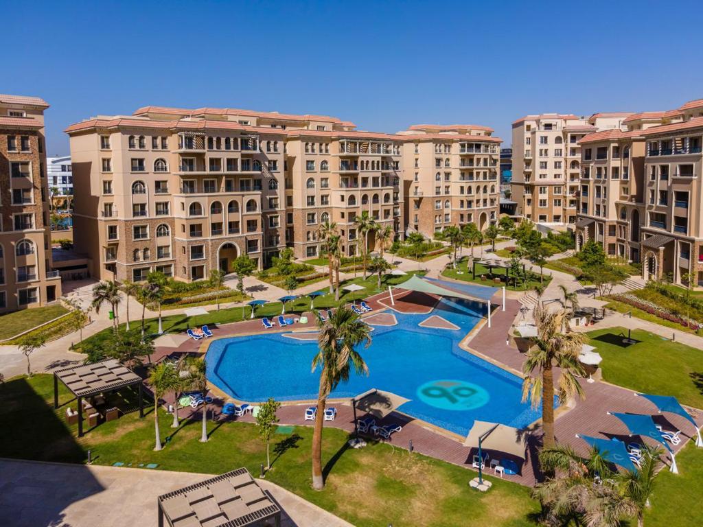 شقة 153م للبيع في كمبوند 90 افينيو التجمع الخامس