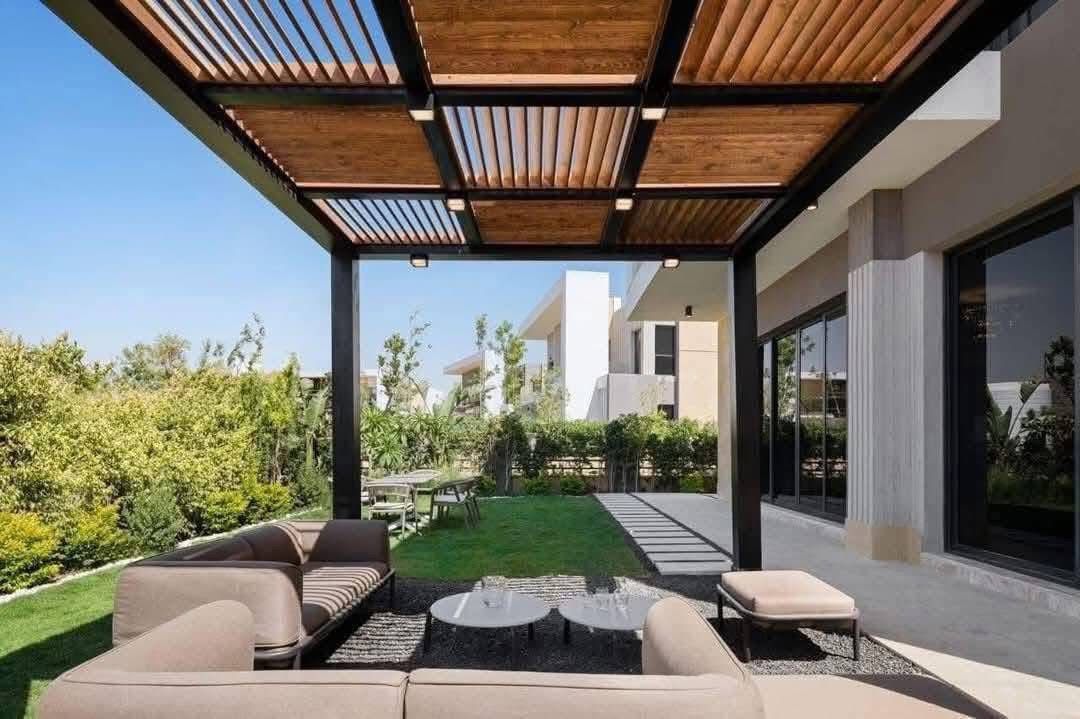 تاون هاوس للبيع 234متر في كمبوند سوديك ايست تاون Sodic East Town