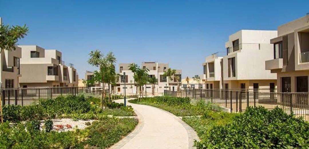 فيلا للبيع 559 متر في كمبوند Sodic East Town