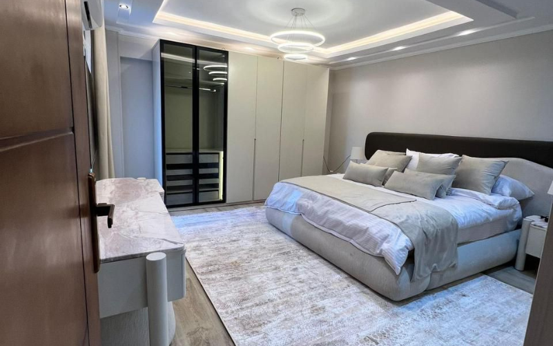 شقة 186م للبيع متشطبة بالفرش في كمبوند امورادا التجمع الخامس Amorada New Cairo