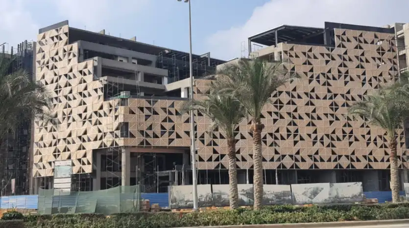 مكتب اداري للبيع 53م استلام فورى في الكور فيردي العاصمة الادارية الحي المالي